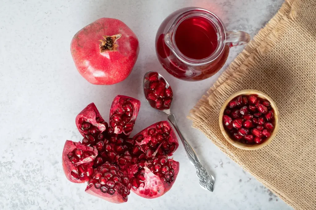 Drinks with Pomegranate Juice: The Power of Pomegranates in Your Diet